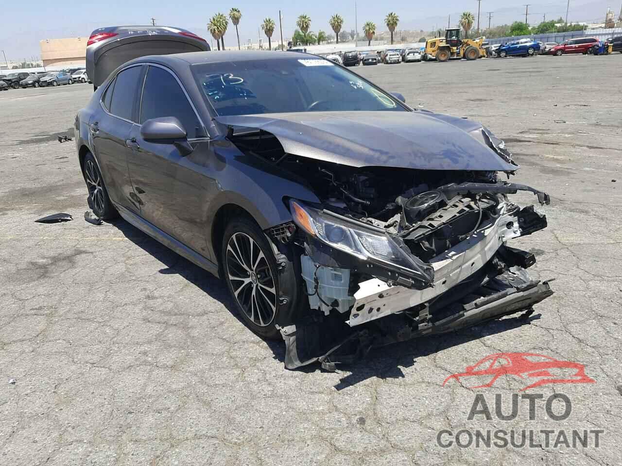 TOYOTA CAMRY 2018 - 4T1B11HK6JU030630