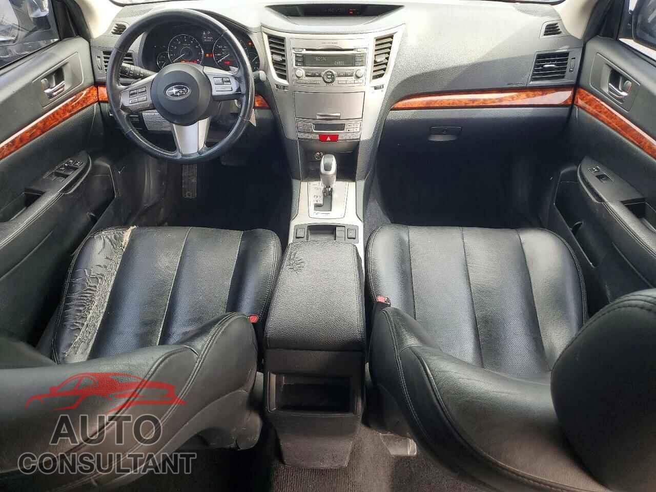 SUBARU OUTBACK 2011 - 4S4BRBKC2B3334030