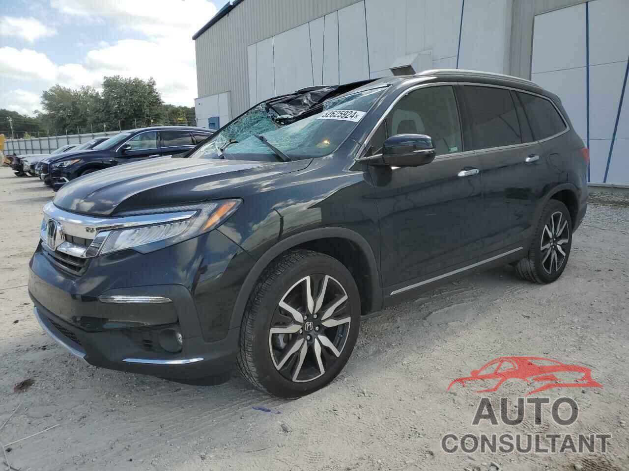 HONDA PILOT 2021 - 5FNYF5H60MB005732