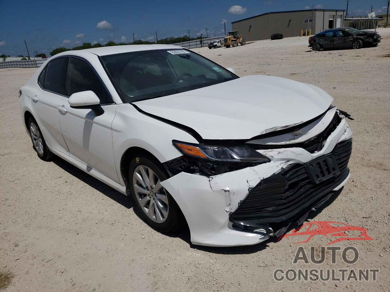 TOYOTA CAMRY 2020 - 4T1C11AK2LU395081