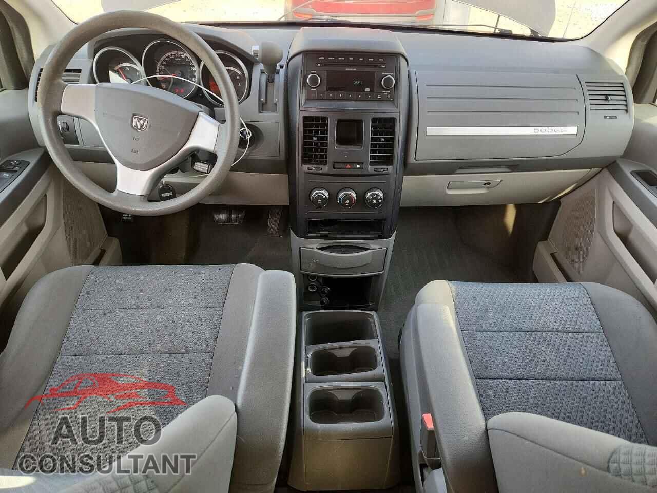 DODGE CARAVAN 2010 - 2D4RN4DE0AR439263