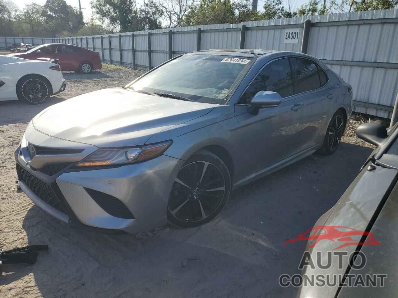 TOYOTA CAMRY 2018 - 4T1B61HK6JU077707