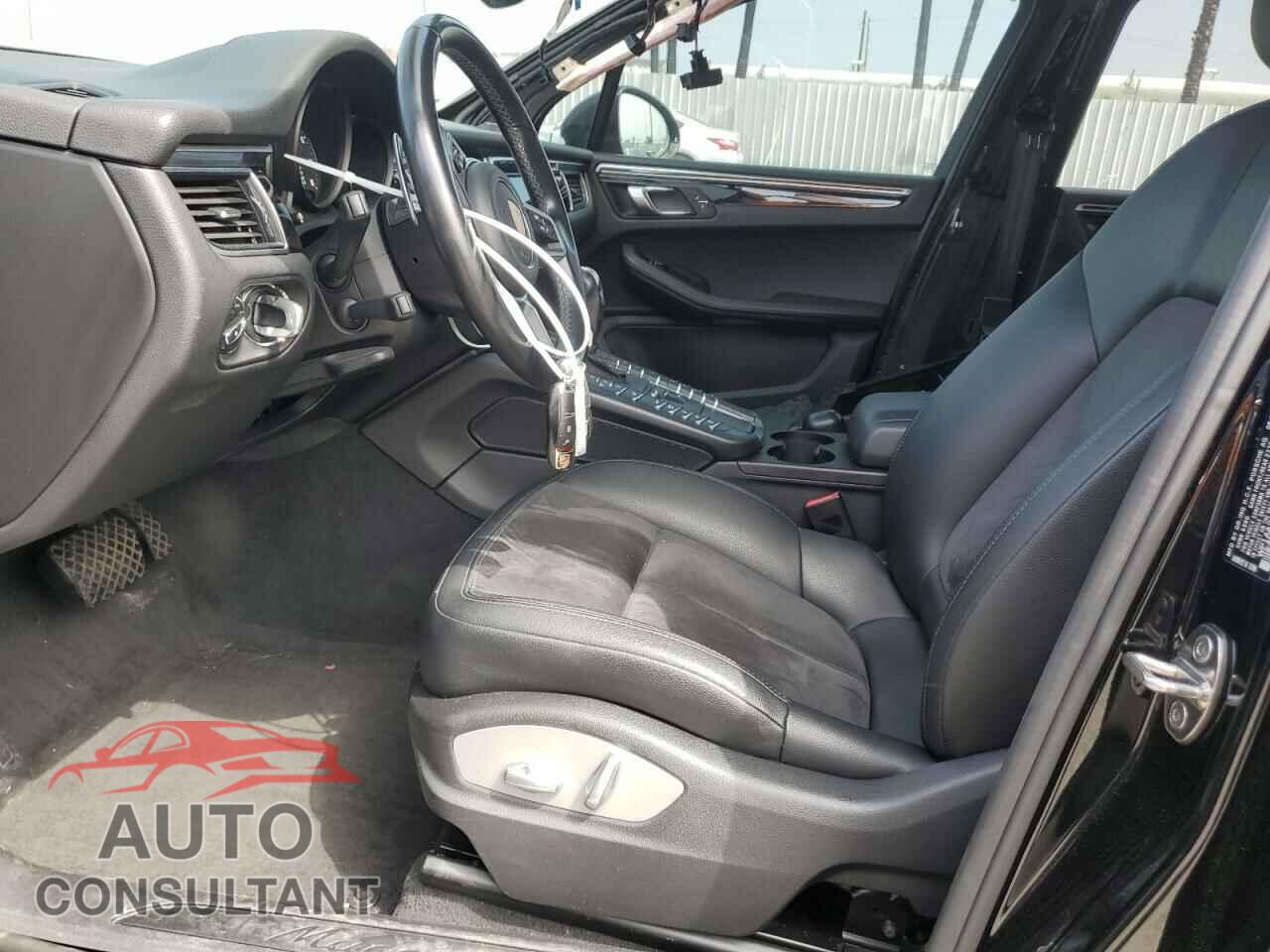 PORSCHE MACAN 2018 - WP1AA2A55JLB18261