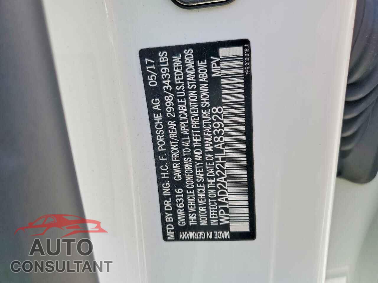 PORSCHE CAYENNE 2017 - WP1AD2A22HLA83928