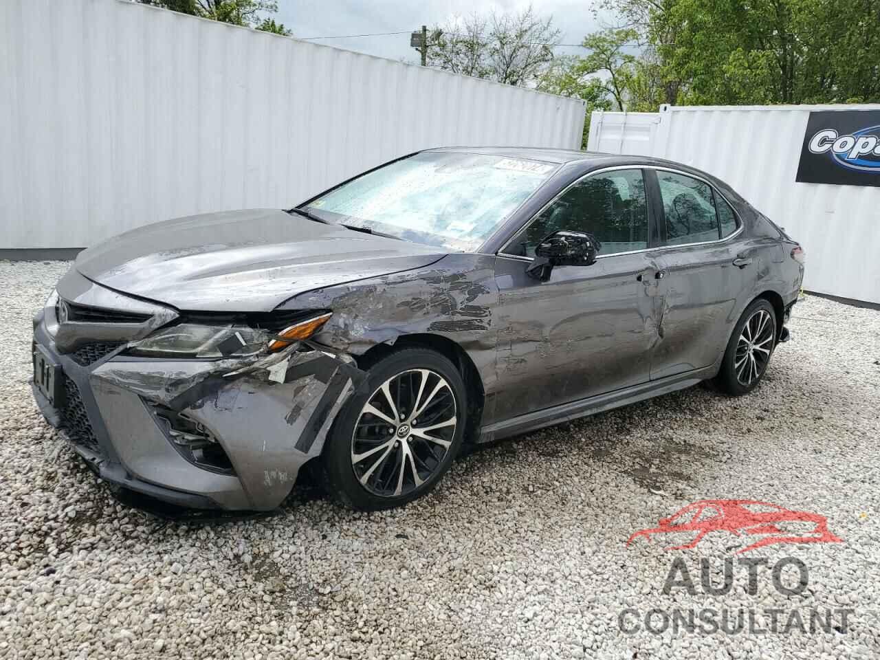 TOYOTA CAMRY 2018 - 4T1B11HKXJU043302