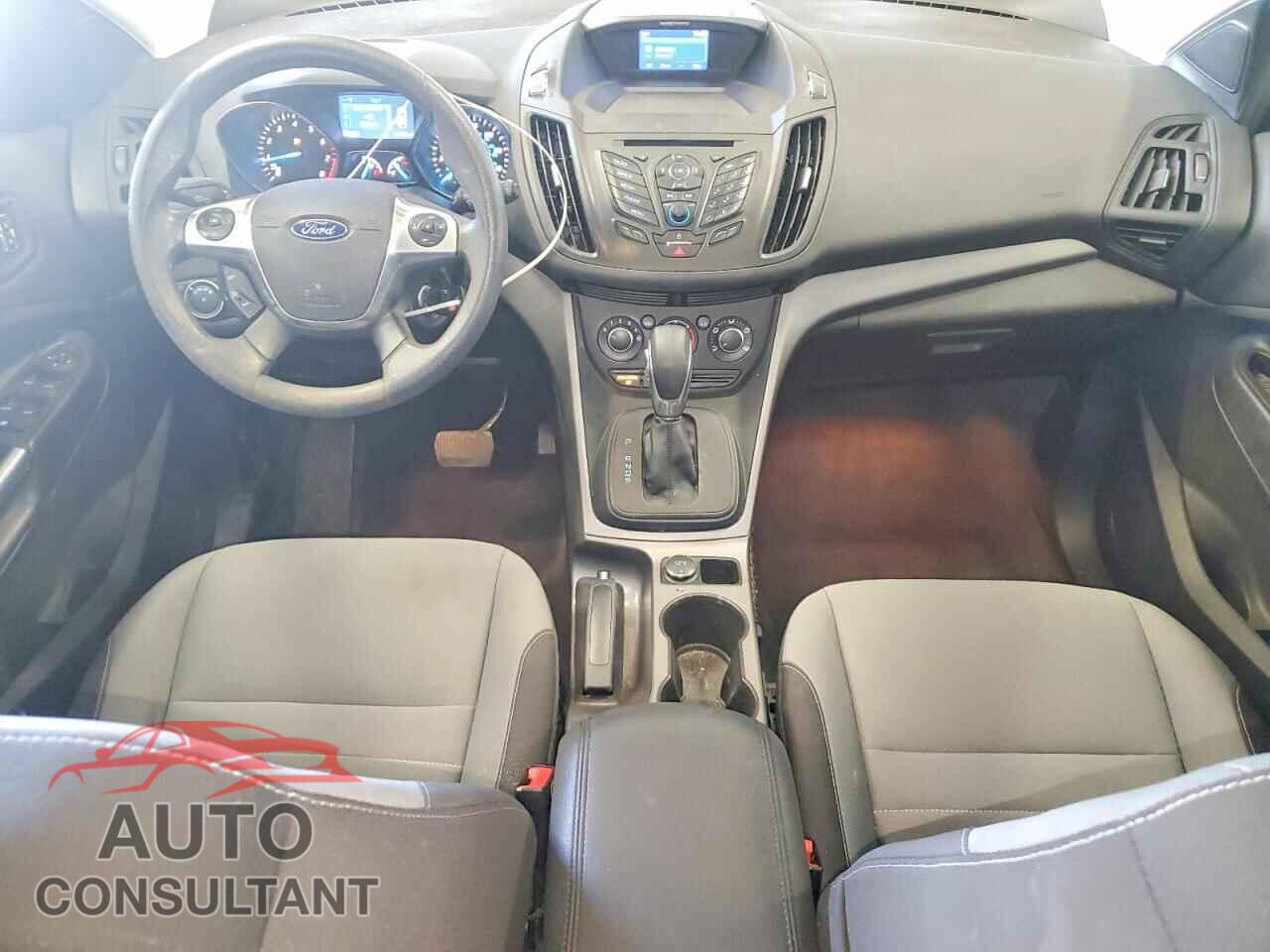 FORD ESCAPE 2015 - 1FMCU9G94FUB30841