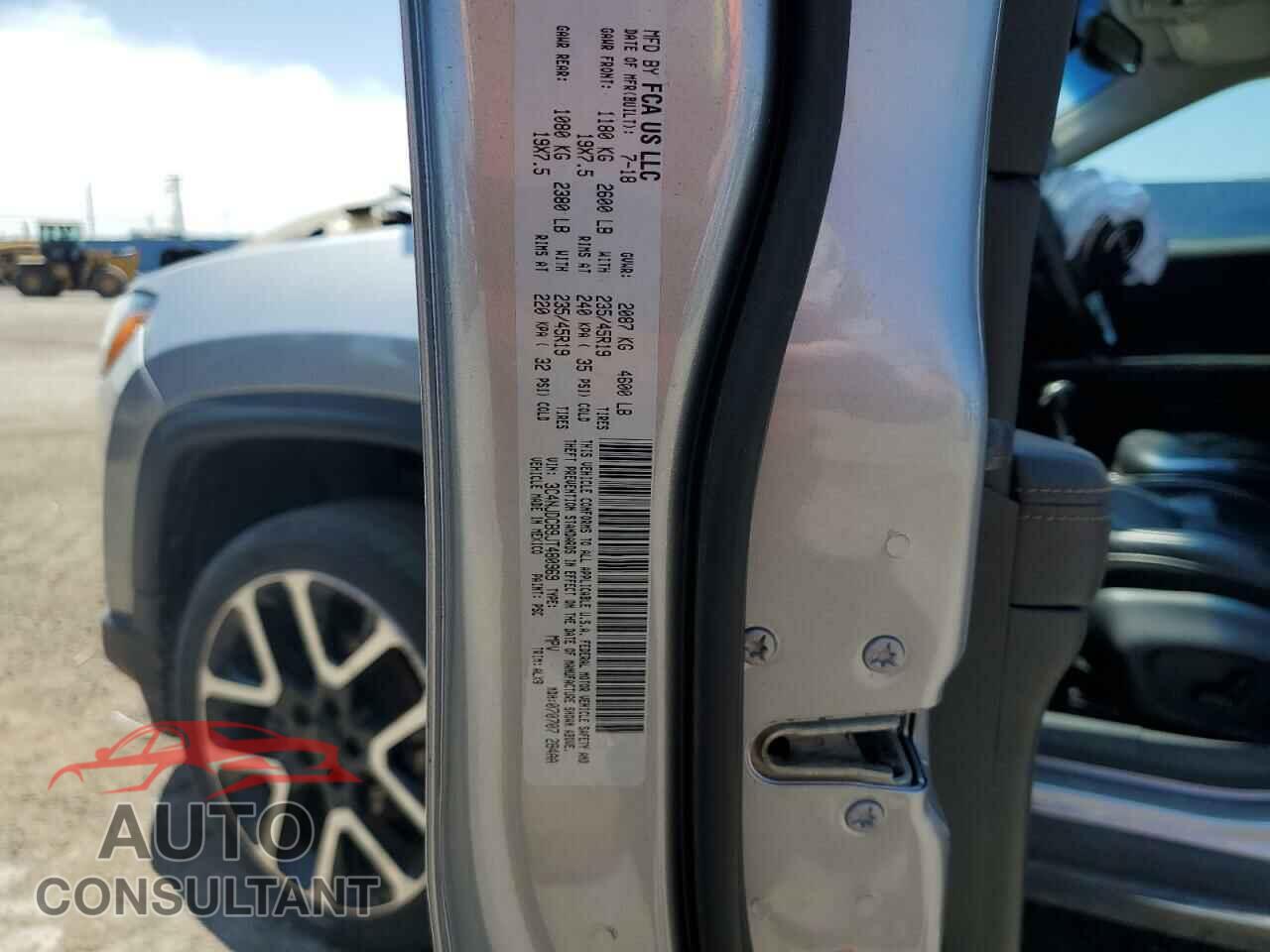 JEEP COMPASS 2018 - 3C4NJDCB9JT480969