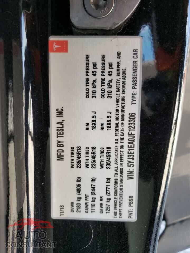 TESLA MODEL 3 2018 - 5YJ3E1EA0JF123306