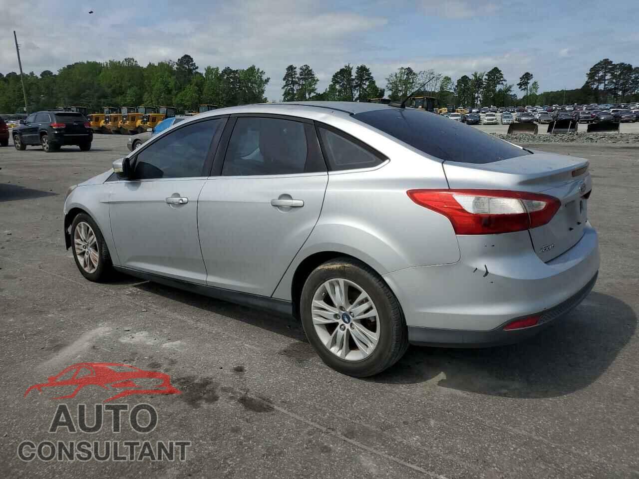 FORD FOCUS 2012 - 1FAHP3H22CL309208
