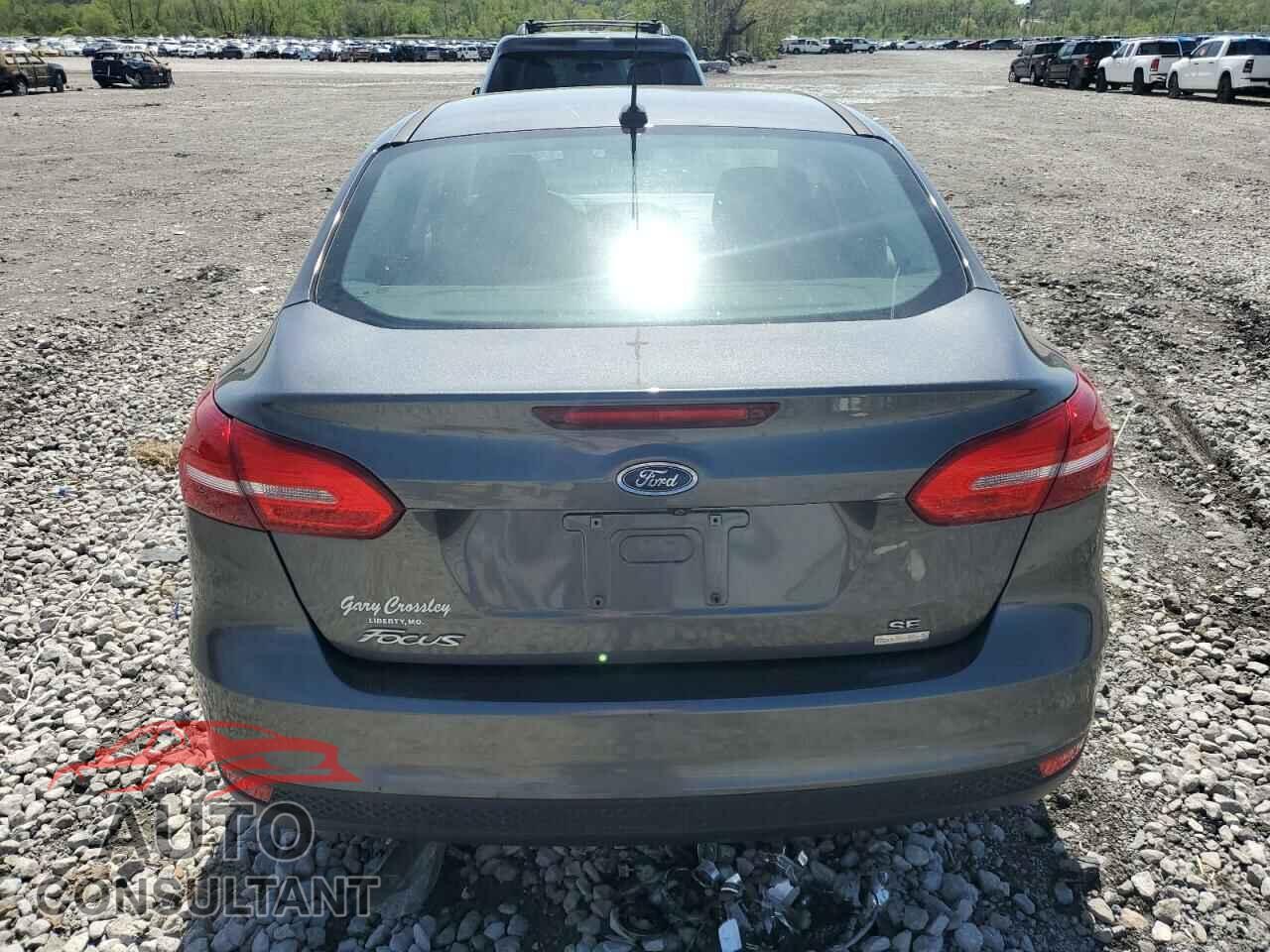 FORD FOCUS 2018 - 1FADP3FE5JL312063