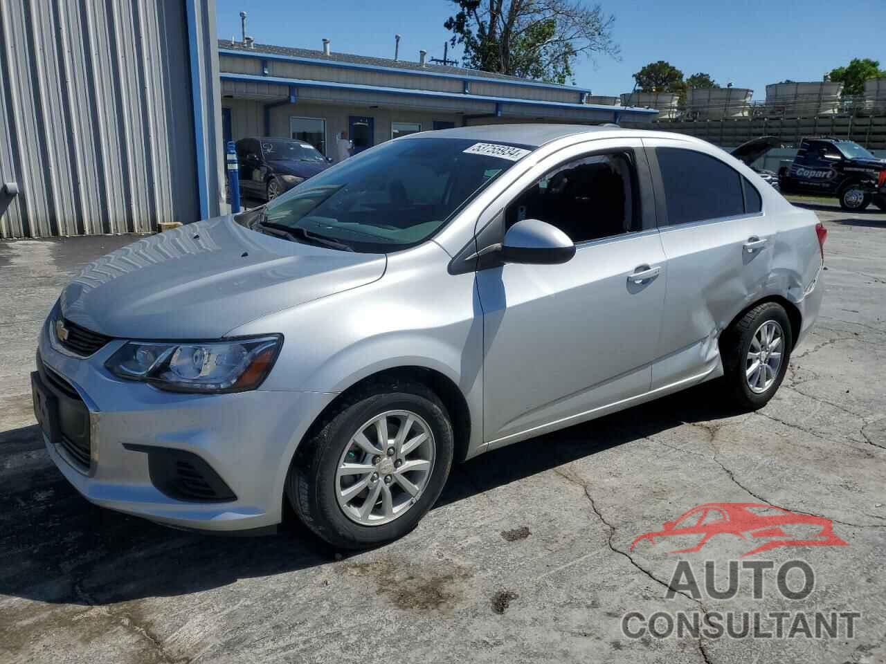 CHEVROLET SONIC 2018 - 1G1JD5SHXJ4113420