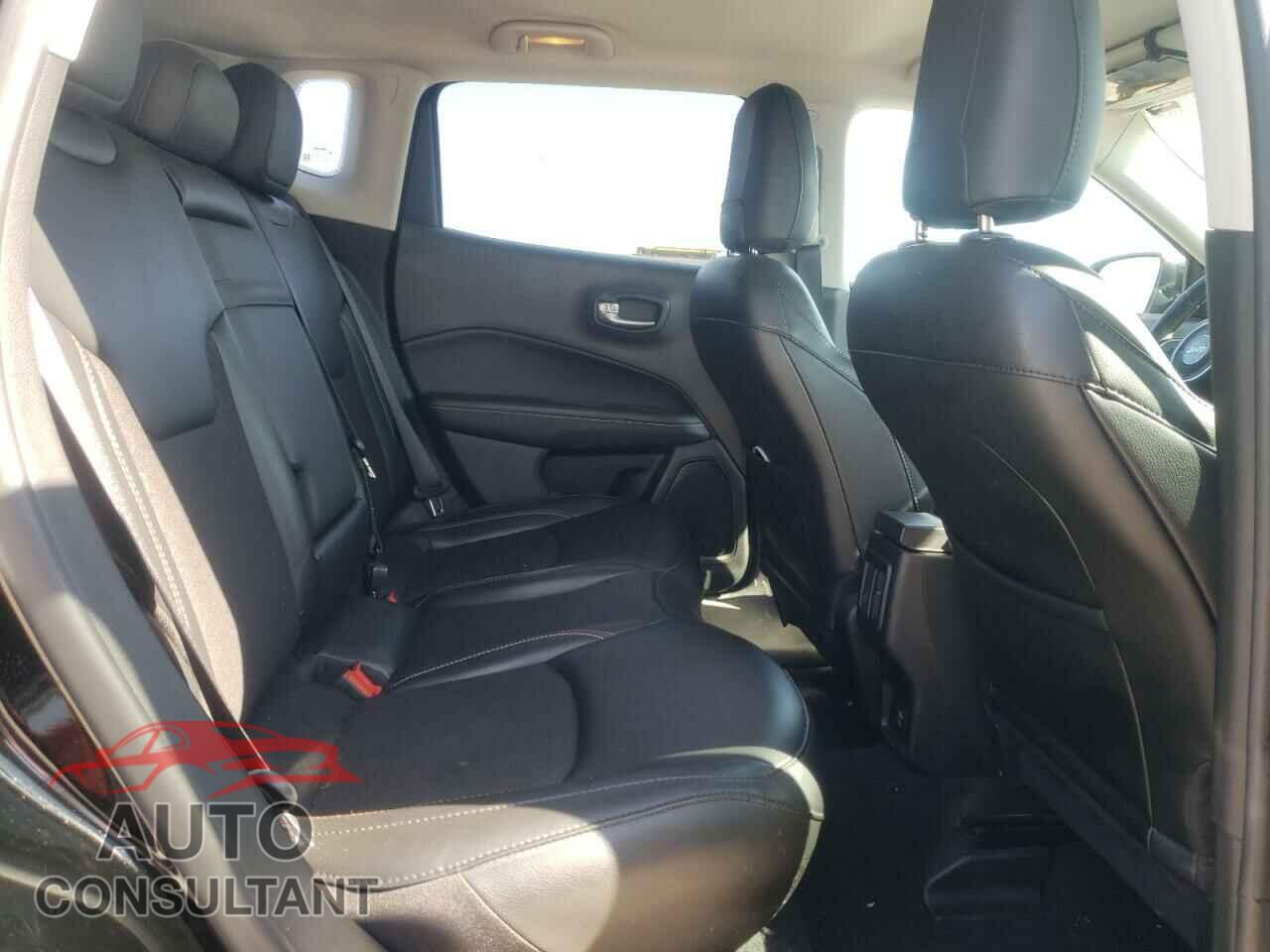 JEEP COMPASS 2020 - 3C4NJDBB2LT149347