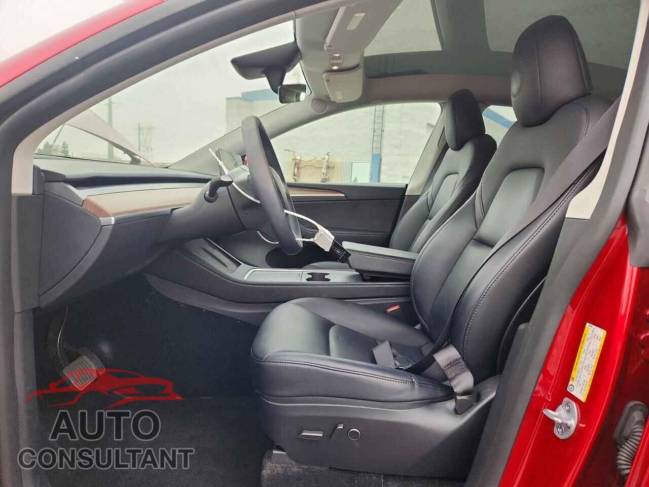 TESLA MODEL Y 2024 - 7SAYGDED0RF192880