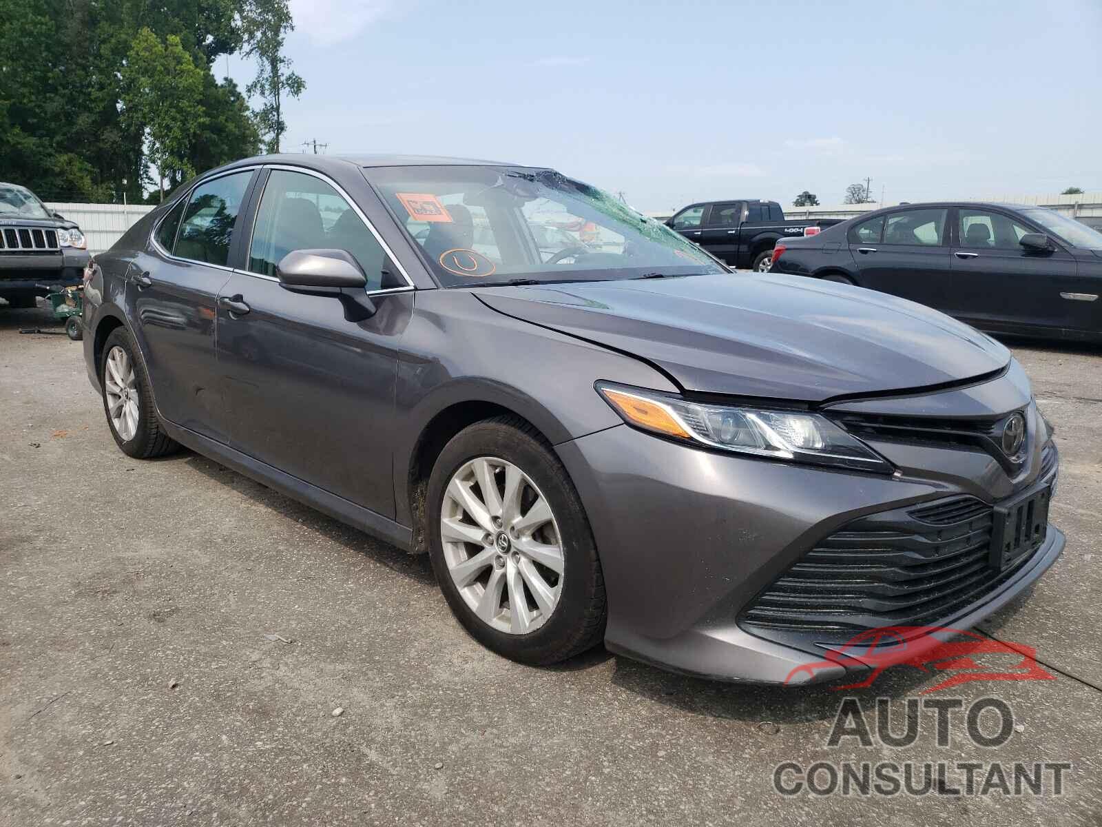 TOYOTA CAMRY 2018 - 4T1B11HK3JU155584