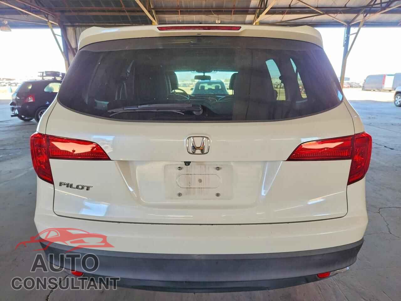 HONDA PILOT 2017 - 5FNYF5H57HB044119