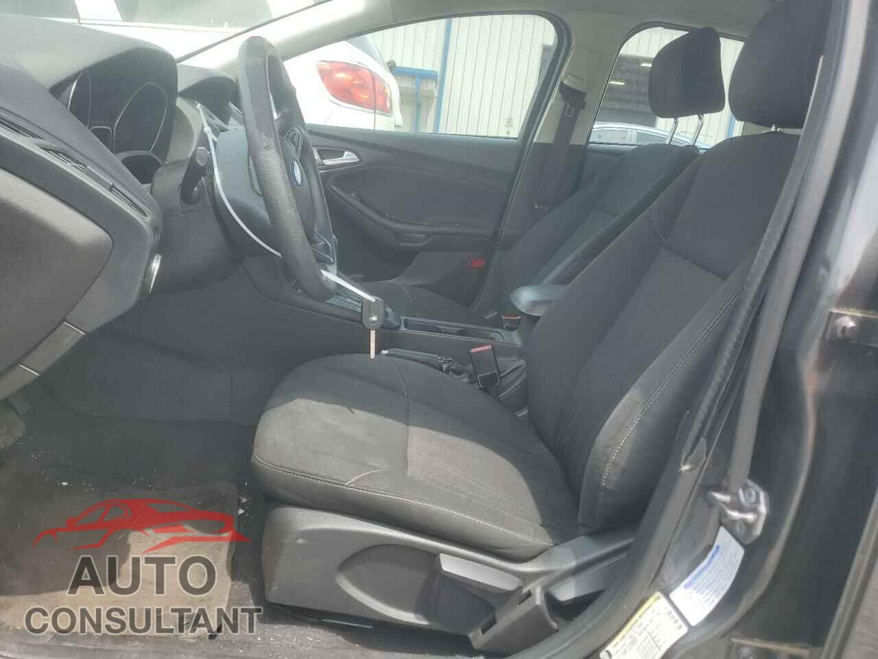 FORD FOCUS 2016 - 1FADP3F21GL343647