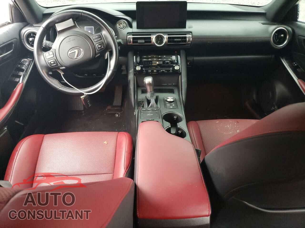 LEXUS IS 2022 - JTHAA1D26N5118565