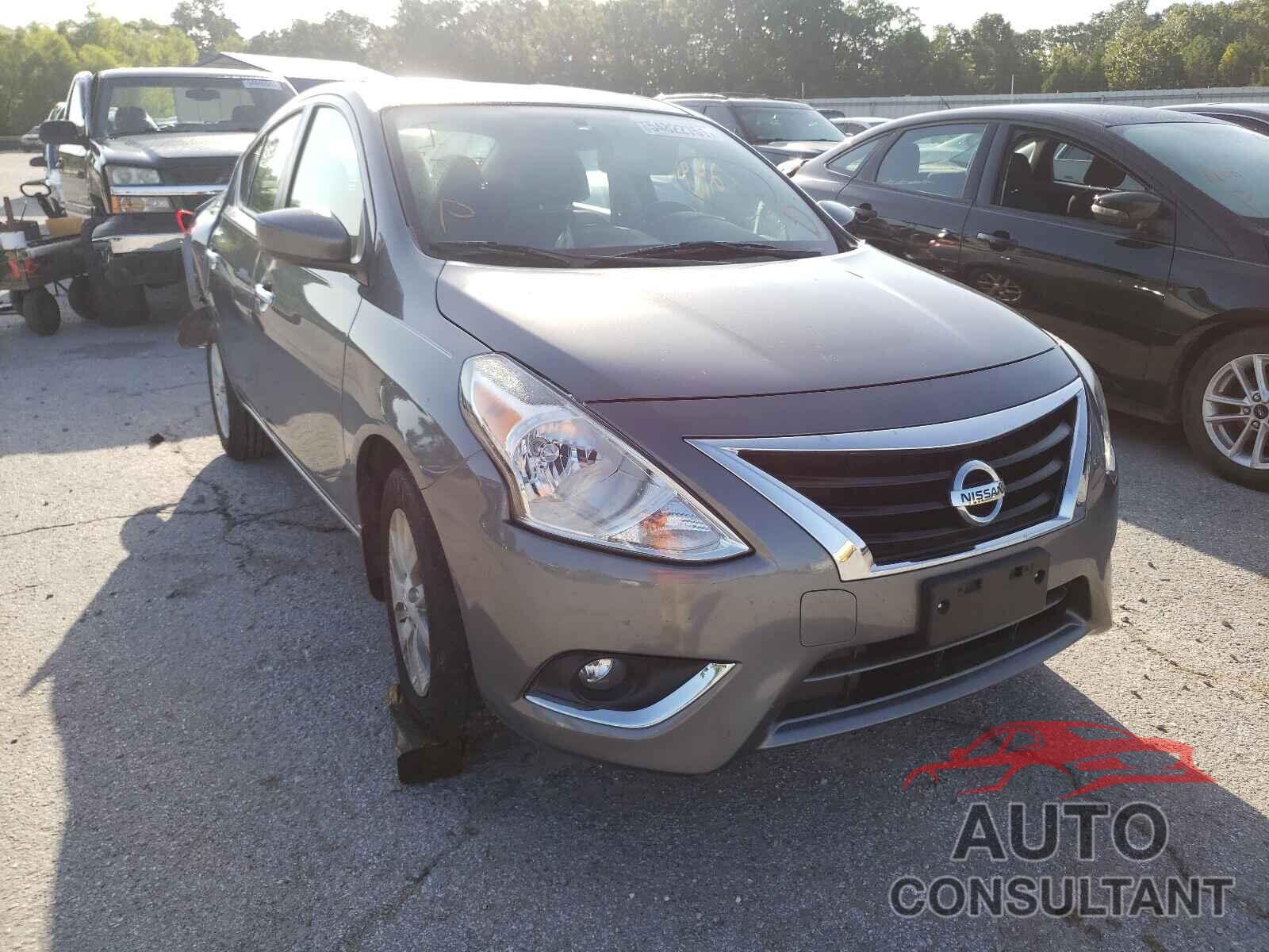 NISSAN VERSA 2019 - 3N1CN7AP7KL815579