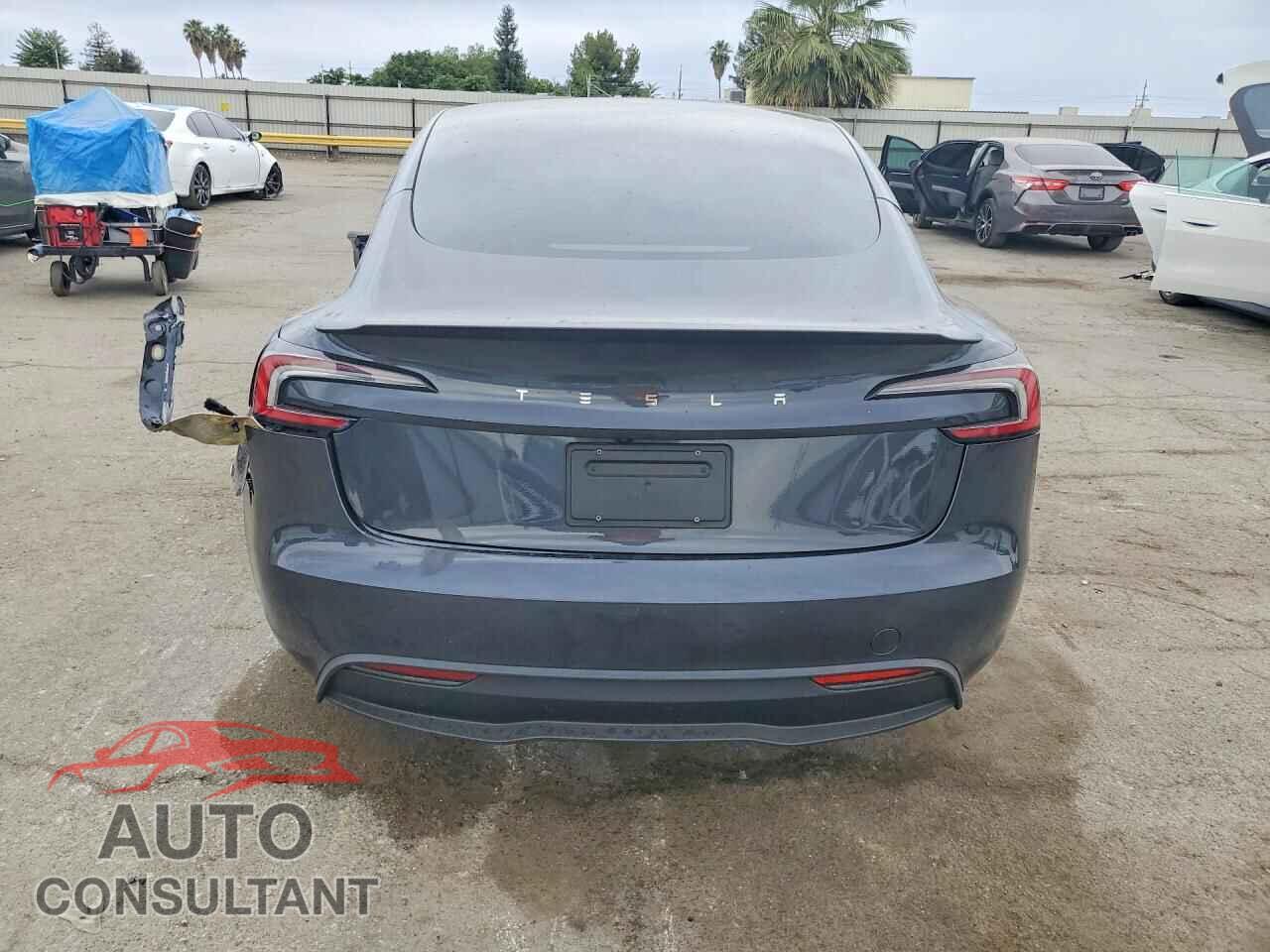 TESLA MODEL 3 2024 - 5YJ3E1EA5RF725601