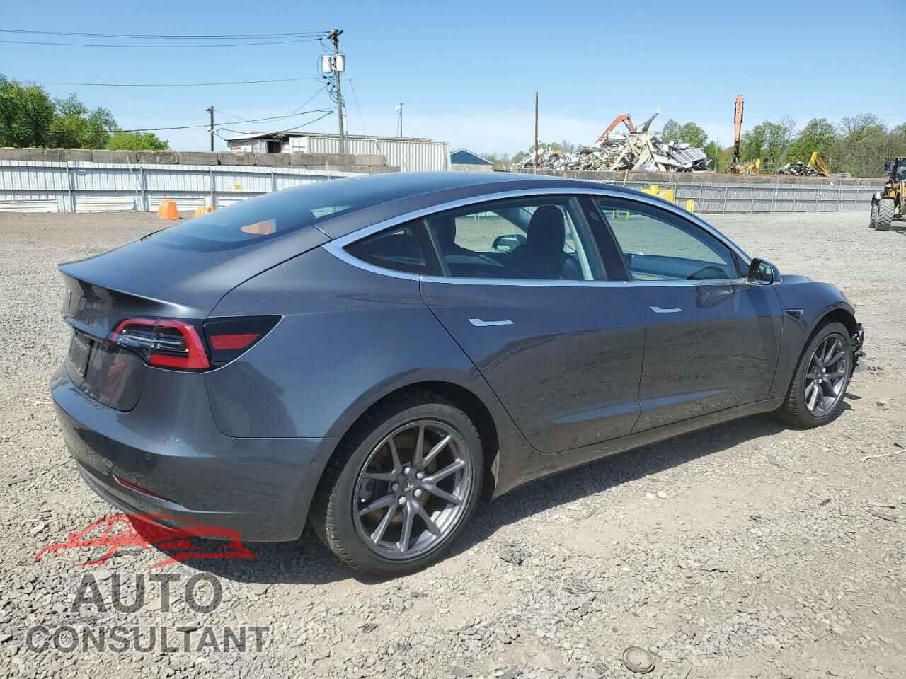 TESLA MODEL 3 2018 - 5YJ3E1EA4JF102085