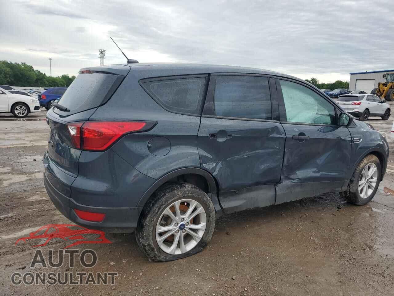 FORD ESCAPE 2019 - 1FMCU0F72KUA05200