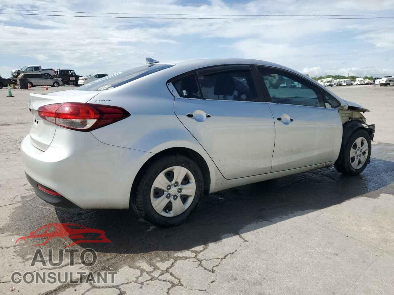 KIA FORTE 2017 - 3KPFK4A75HE044196