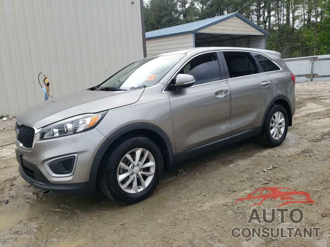 KIA SORENTO 2018 - 5XYPG4A31JG345348