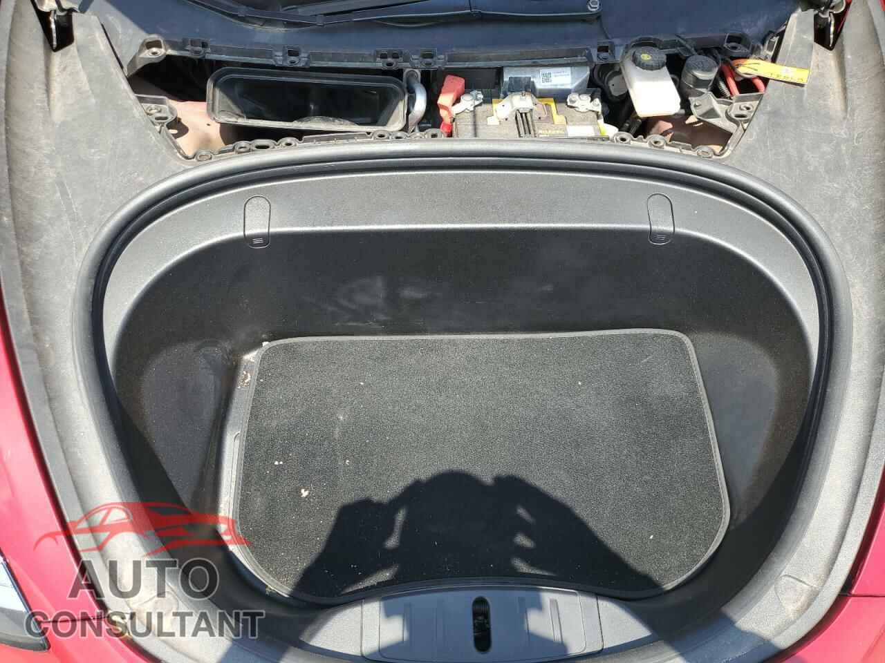 TESLA MODEL 3 2019 - 5YJ3E1EBXKF237727