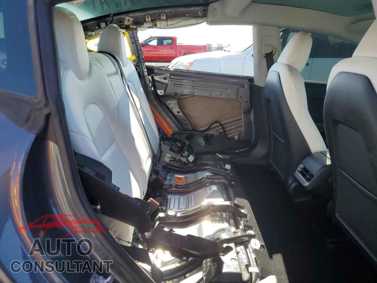 TESLA MODEL 3 2023 - 5YJ3E1EAXPF649502