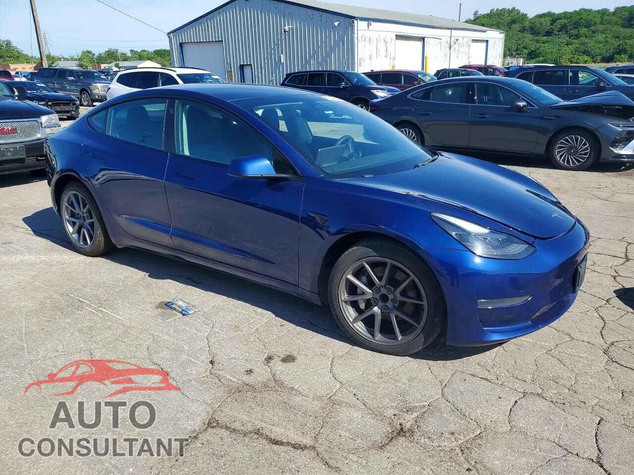 TESLA MODEL 3 2021 - 5YJ3E1EA5MF060532