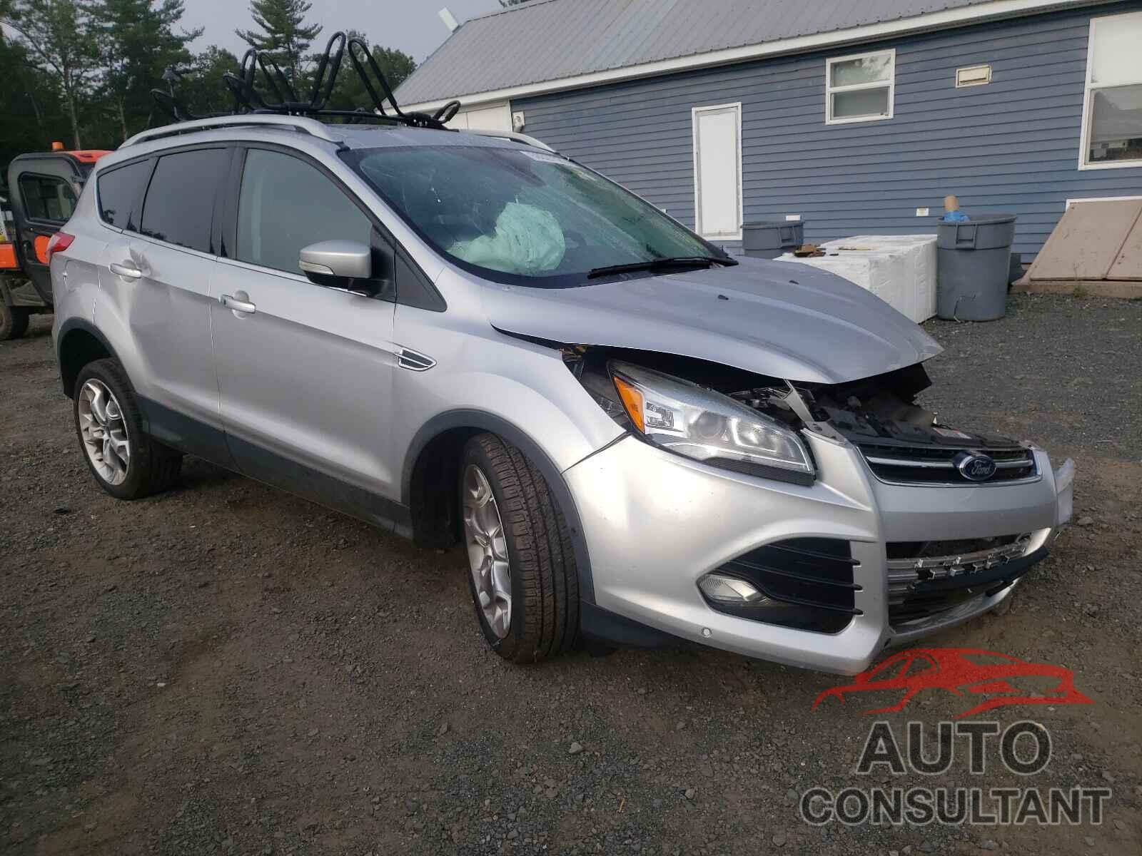 FORD ESCAPE 2016 - 1FMCU9JX1GUB28148
