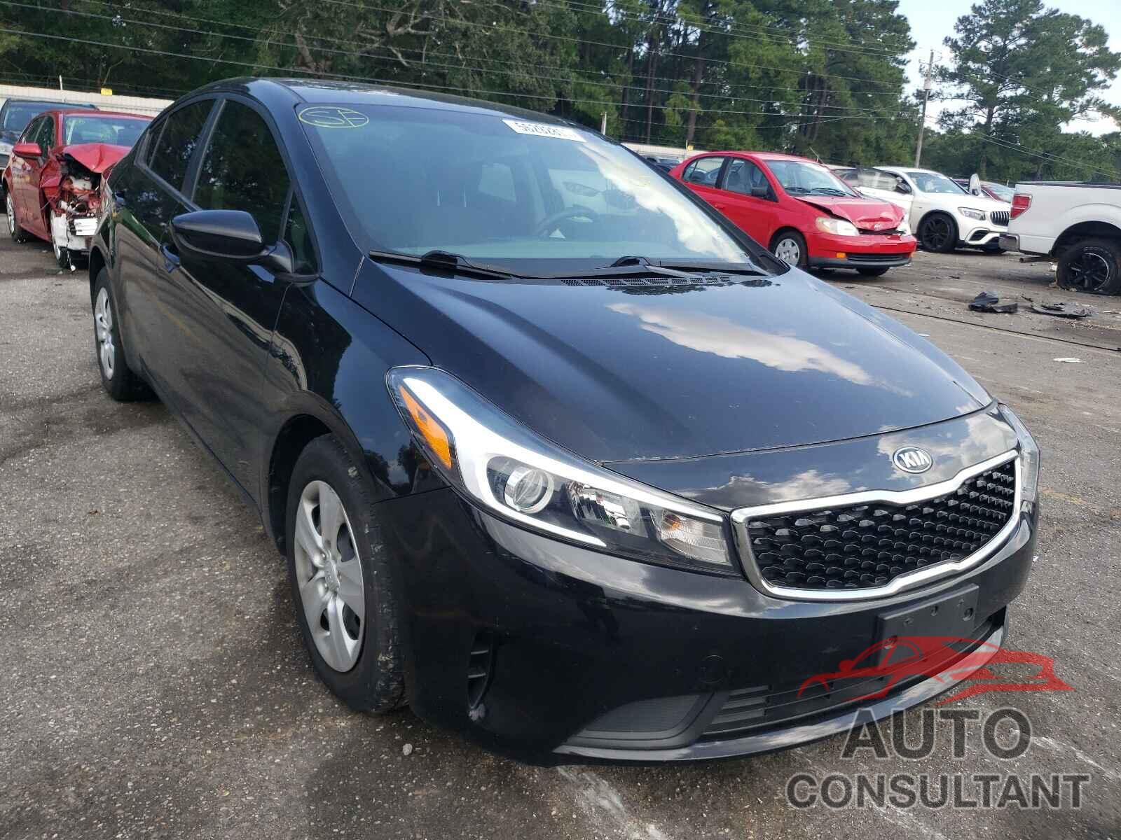 KIA FORTE 2018 - 3KPFK4A74JE246839