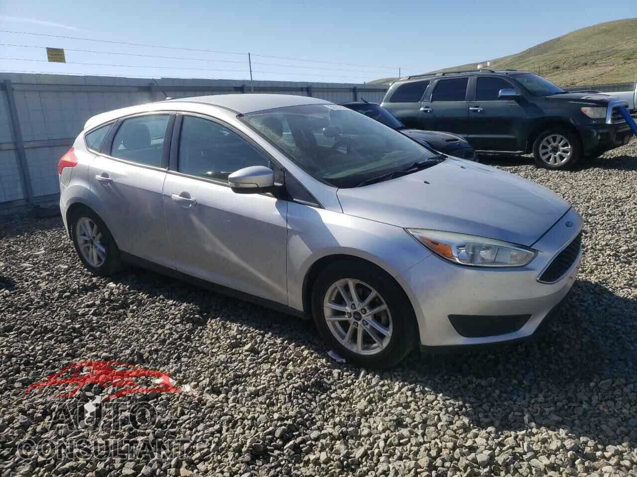 FORD FOCUS 2016 - 1FADP3K26GL264013