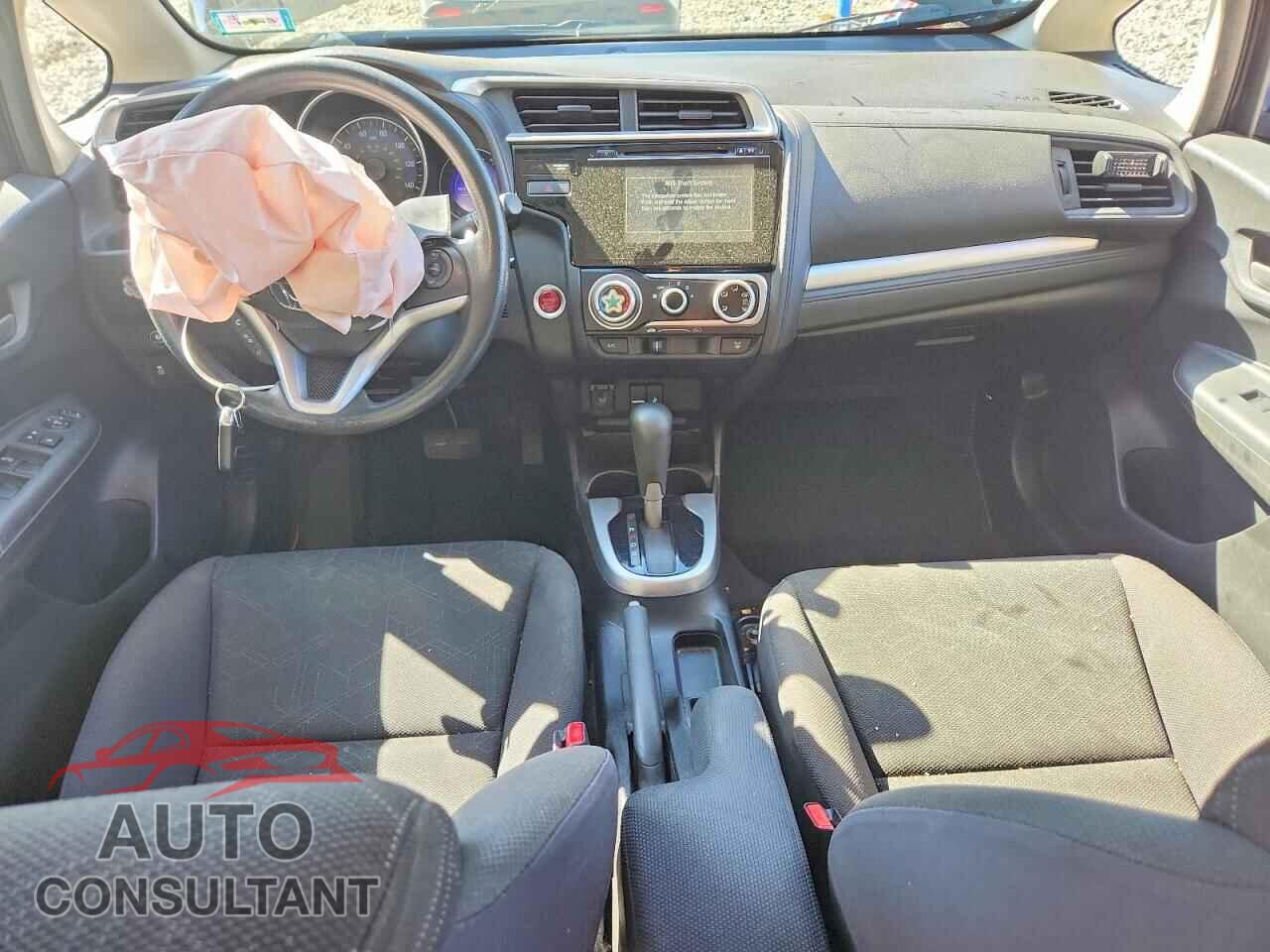 HONDA FIT 2017 - JHMGK5H70HS002482