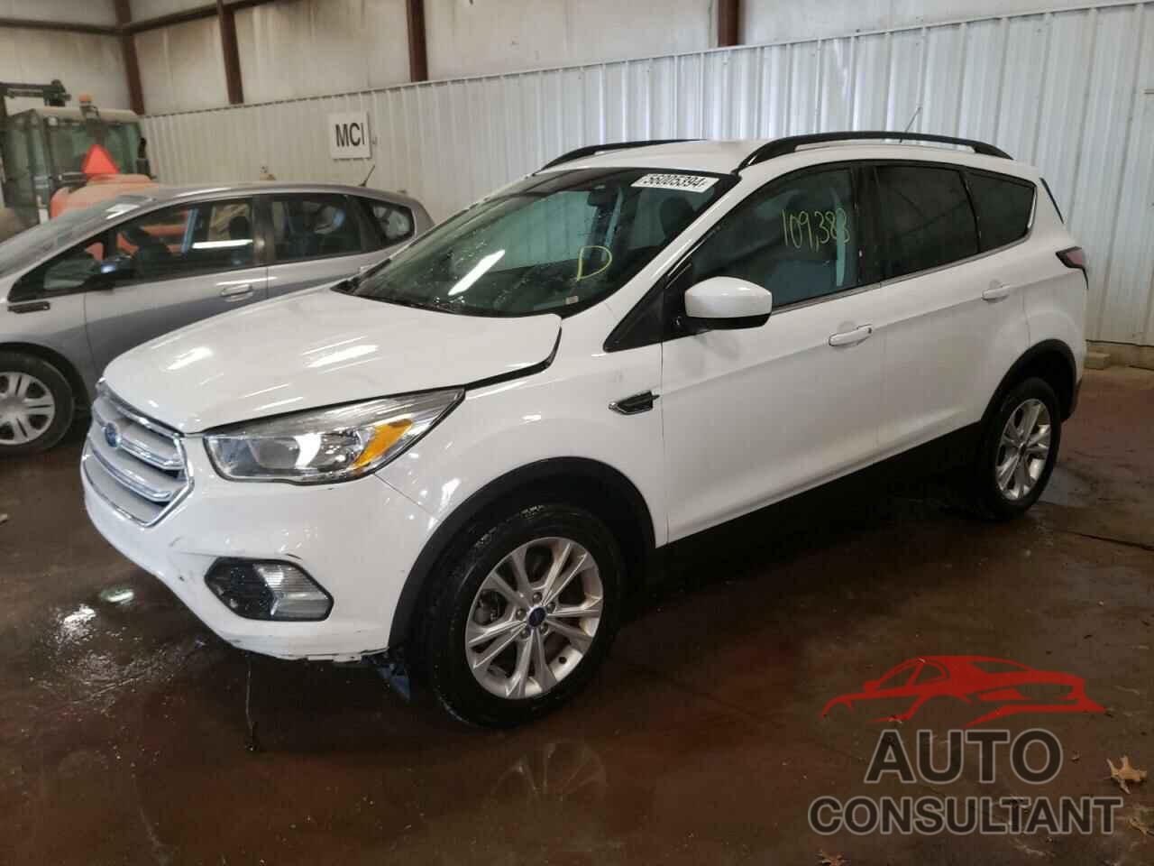 FORD ESCAPE 2018 - 1FMCU9GD0JUA32581