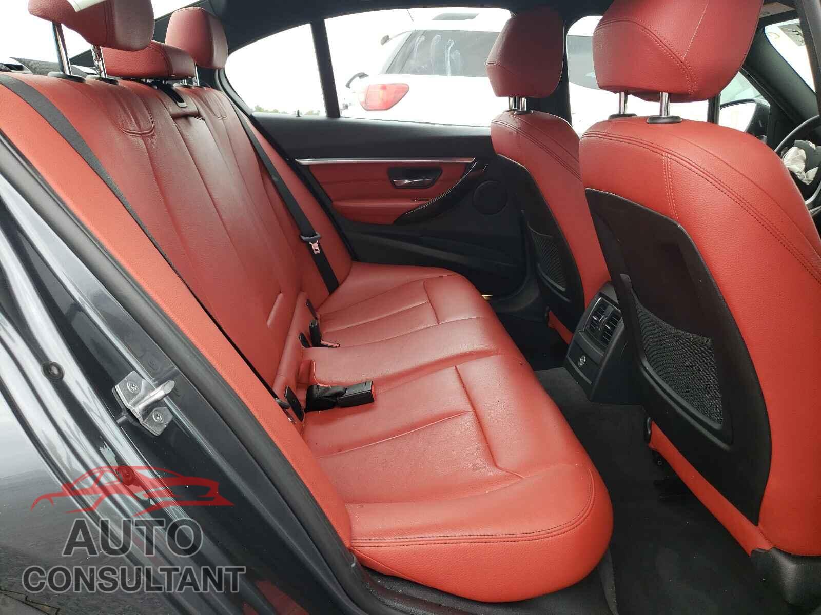 BMW 3 SERIES 2016 - WBA8E9G50GNT46358