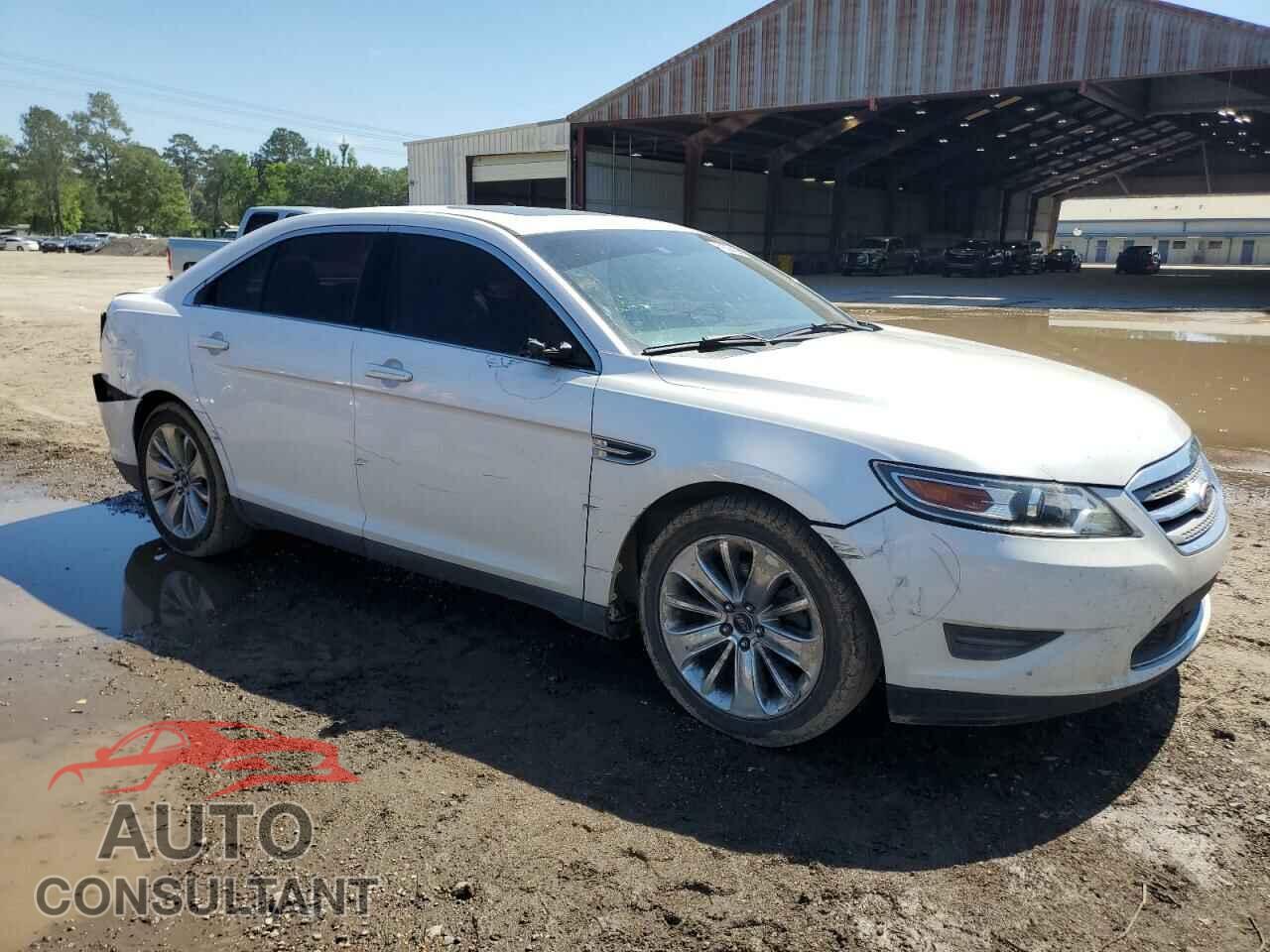 FORD TAURUS 2011 - 1FAHP2FW8BG141839