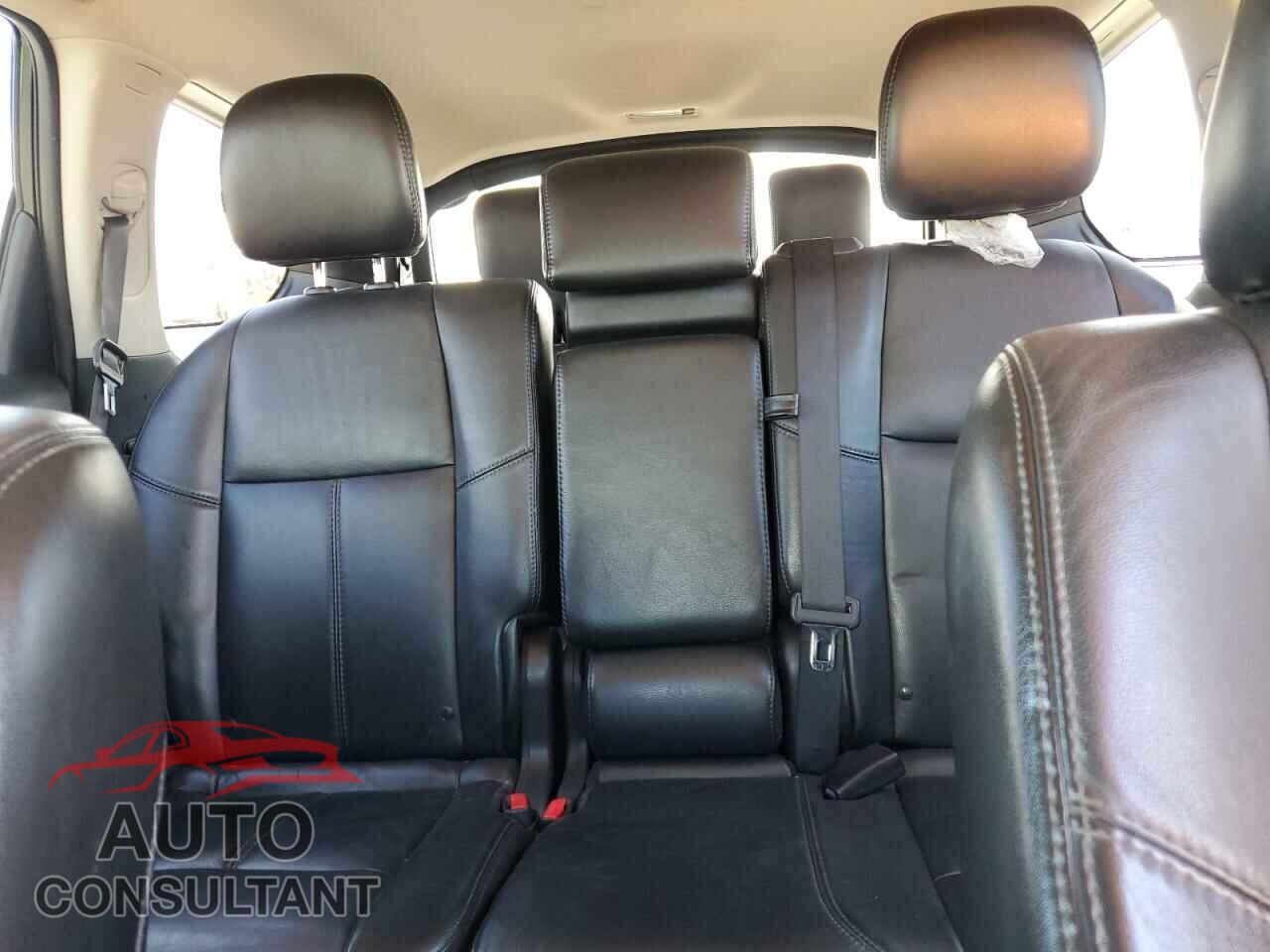 NISSAN PATHFINDER 2014 - 5N1AR2MN0EC616309