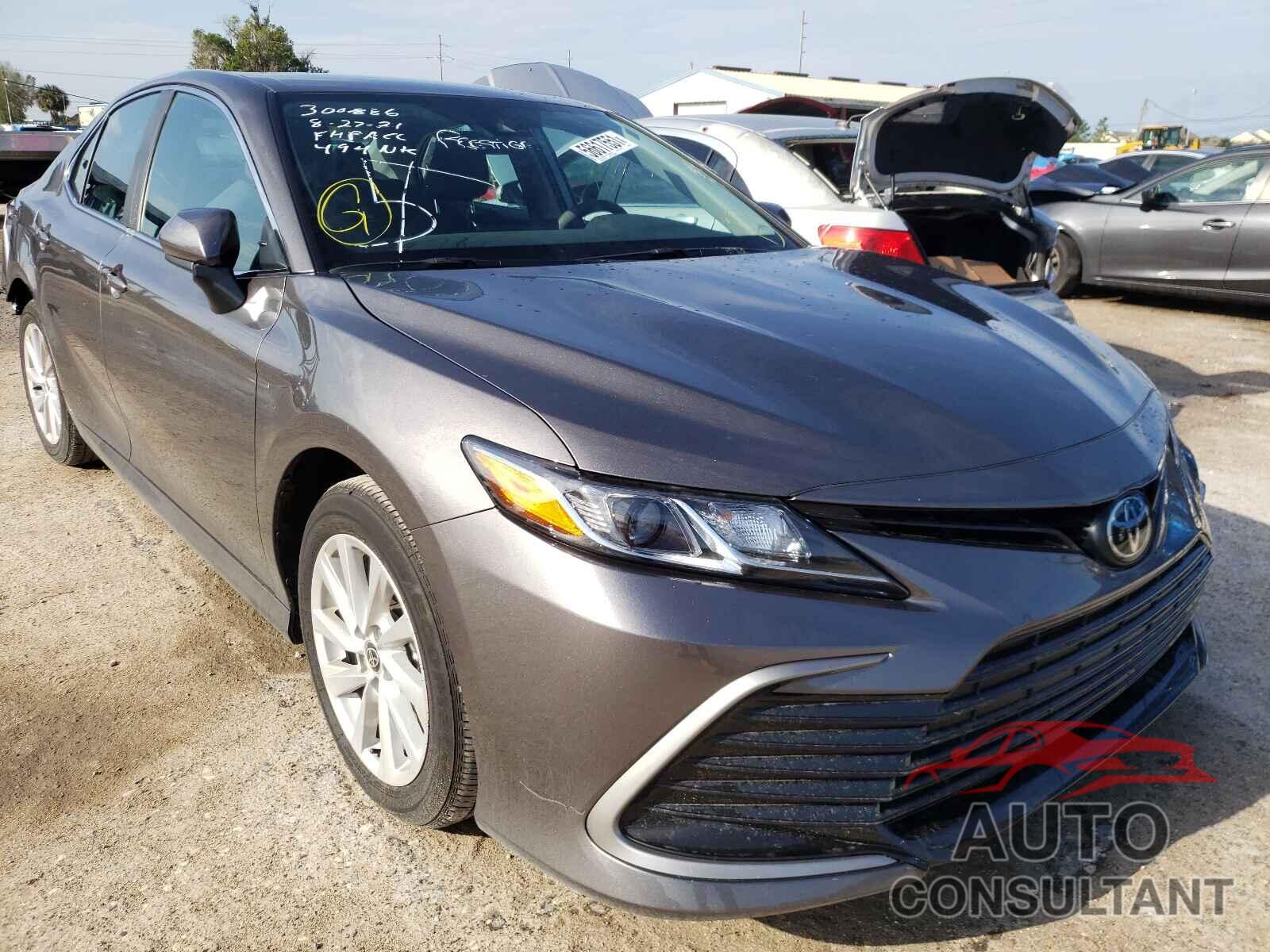 TOYOTA CAMRY 2021 - 4T1C11AK8MU552534