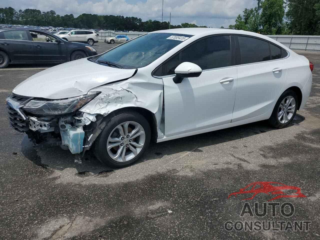 CHEVROLET CRUZE 2019 - 1G1BE5SM8K7138072