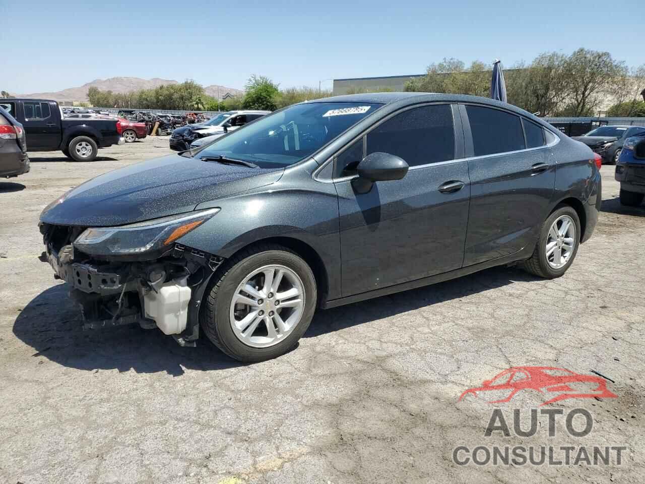 CHEVROLET CRUZE 2018 - 1G1BE5SM4J7185002