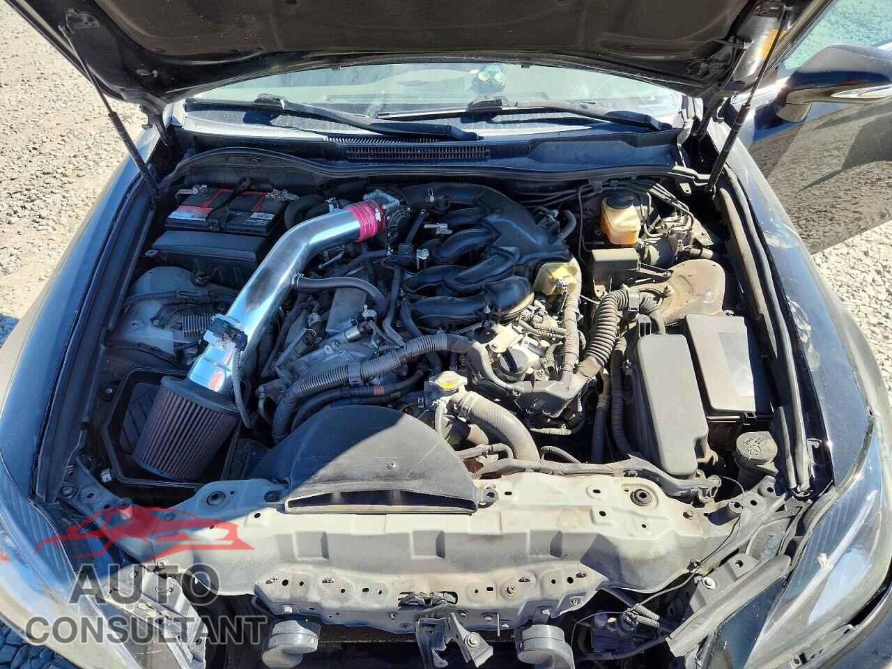 LEXUS IS 2011 - JTHCF5C26B5046054