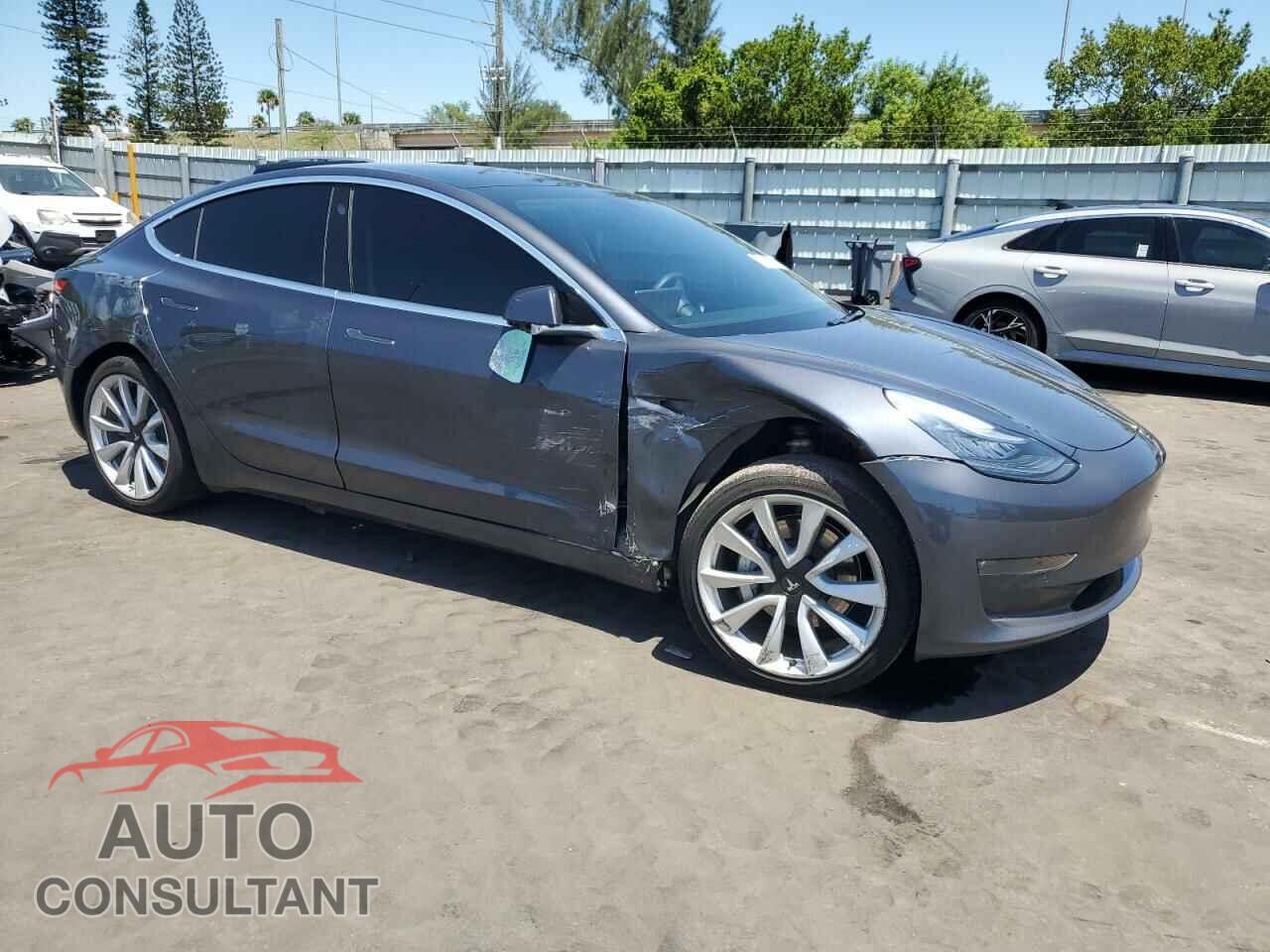 TESLA MODEL 3 2019 - 5YJ3E1EB8KF453544