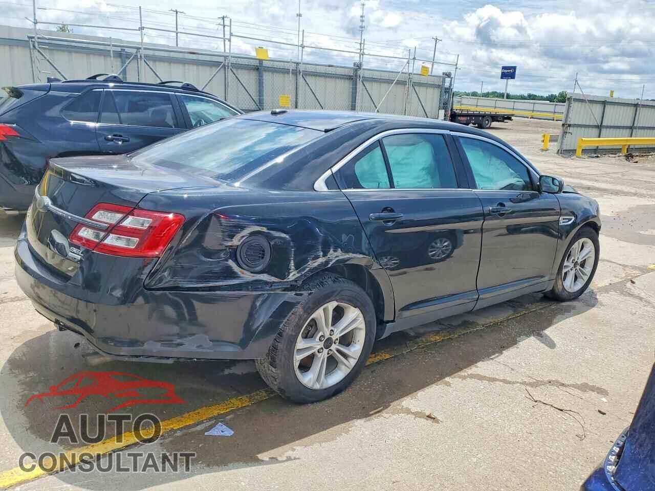 FORD TAURUS 2015 - 1FAHP2E99FG118278