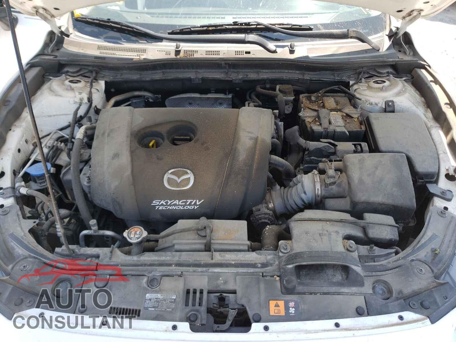 MAZDA 3 2017 - 3MZBN1L37HM154636