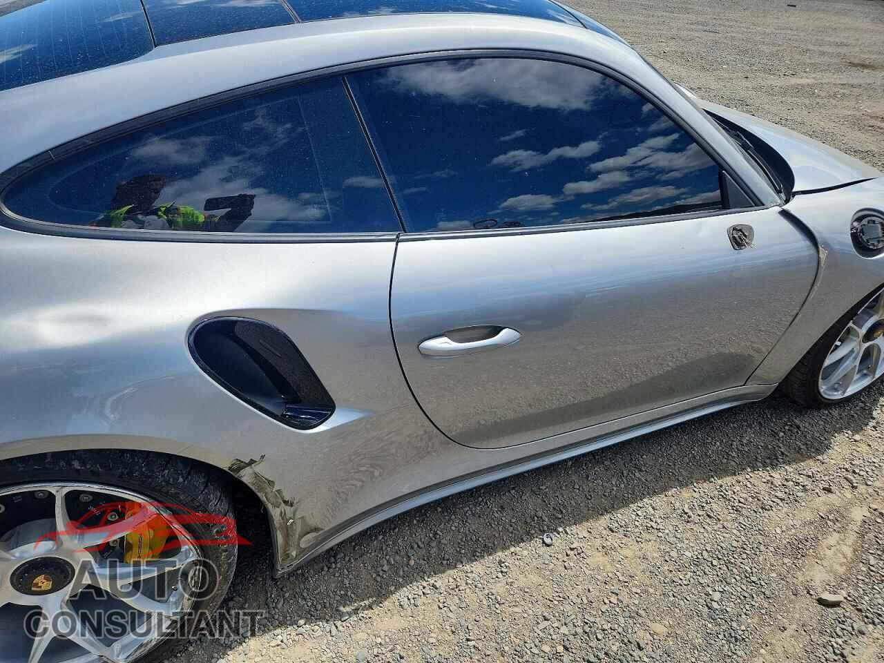 PORSCHE 911 2017 - WP0AD2A99HS166860