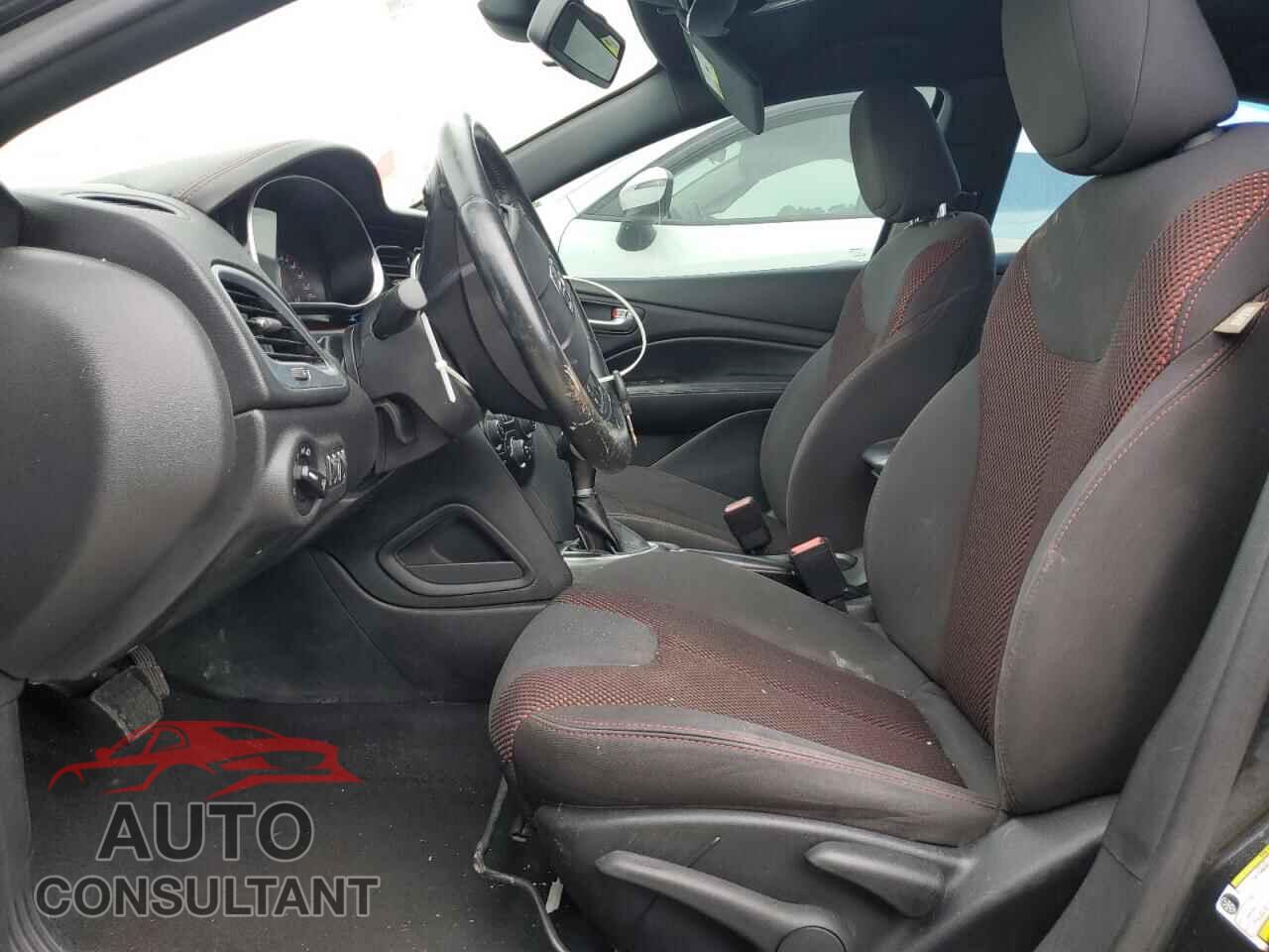 DODGE DART 2015 - 1C3CDFBB8FD391360
