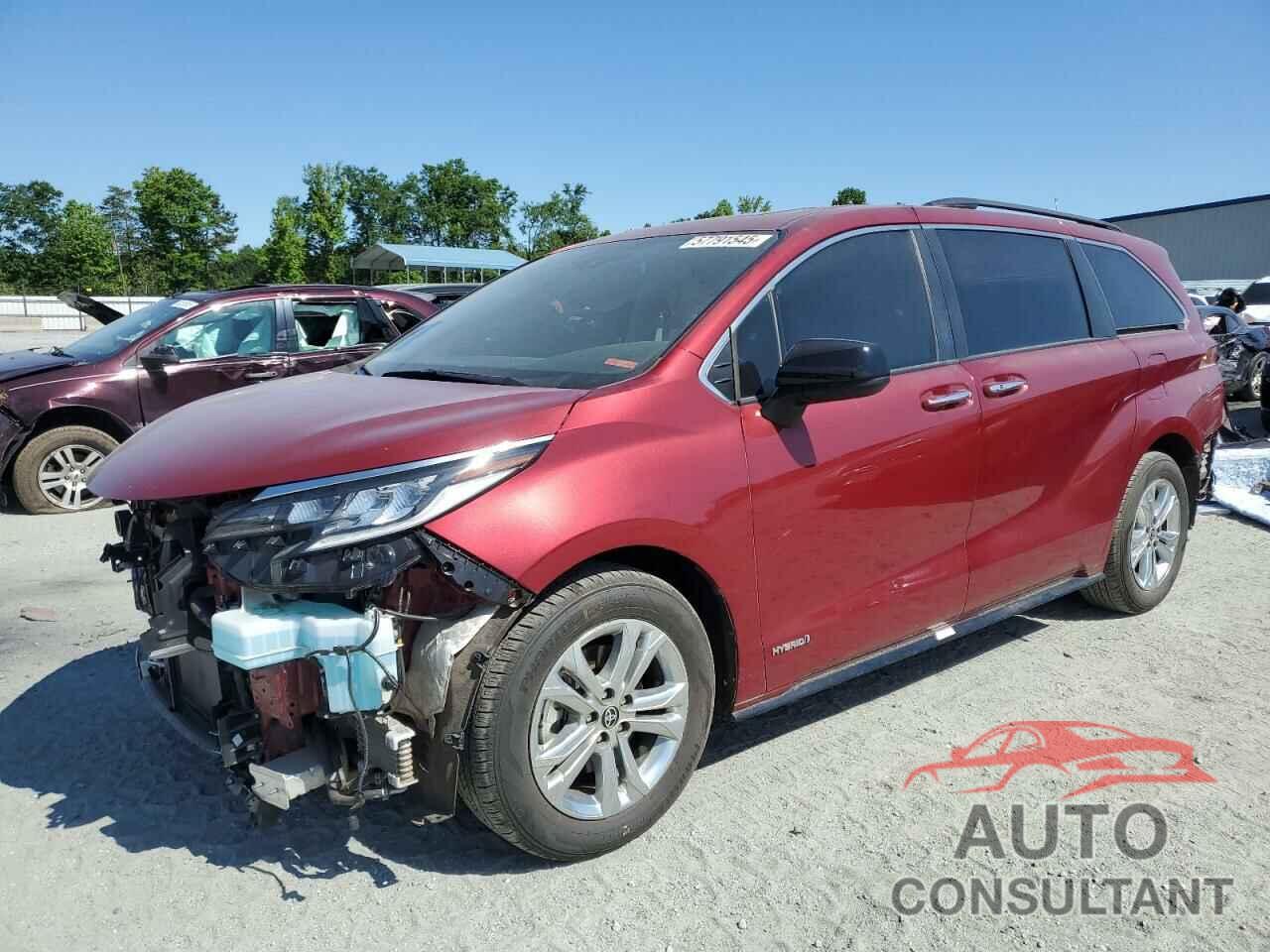 TOYOTA SIENNA 2021 - 5TDXSKFC8MS030761