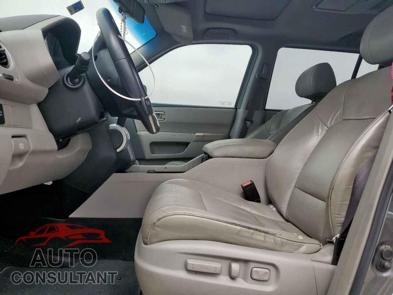 HONDA PILOT 2011 - 5FNYF3H64BB031428