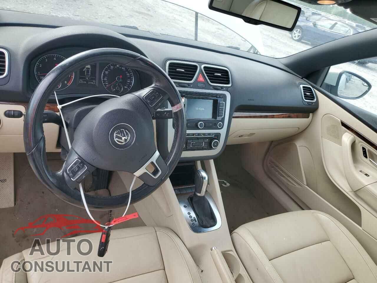 VOLKSWAGEN EOS 2012 - WVWFW7AHXCV008510